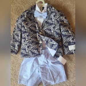 Izod suit with shorts size 4T in boys